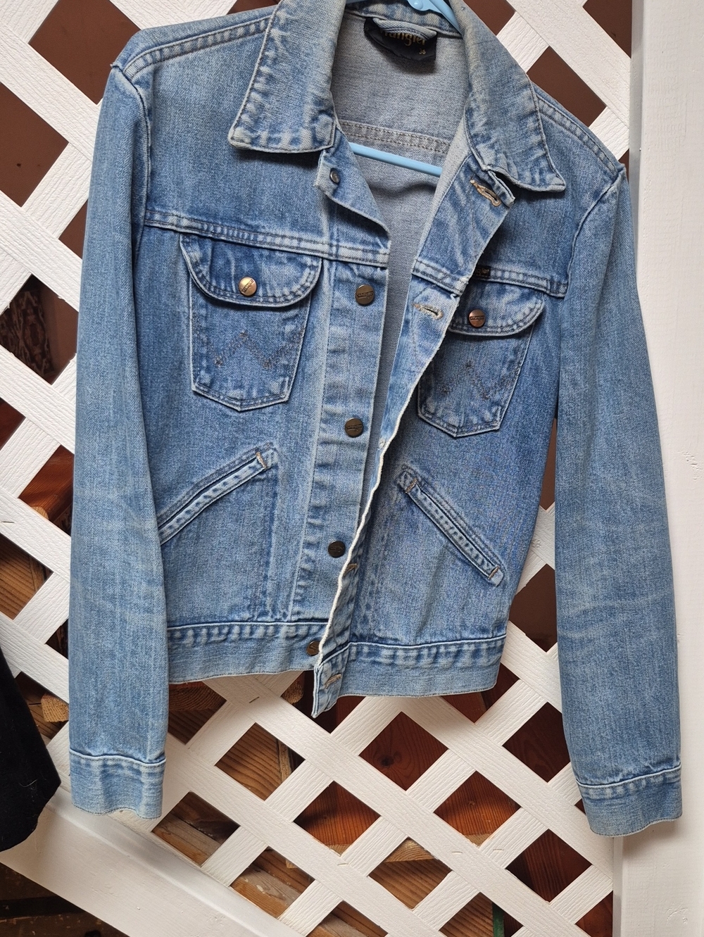 Classic Women's Denim Jacket - Light Blue Vintage 1970s